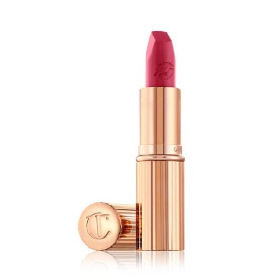 CHARLOTTE TILBURY – Matte Revolution Hot Lips Lipstick - Electric Poppy